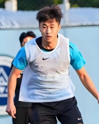 从希望之星到“玻璃人”：戴伟浚的两次冬训，中国足球的一声叹息|中国男足|上海申花足球俱乐部|球员|心理|申花_新浪体育_新浪新闻