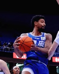 开云移动端-米奇出战36分钟，投篮16中12空砍36分15篮板1助攻3抢断3盖帽