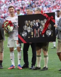 开云中国-【德甲】穆勒主场告别战凯恩破门，拜仁2比0门兴