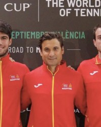 阿尔卡拉斯退出戴维斯杯引热议，队长费雷尔表态向前看