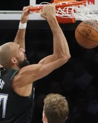 开云中国-标配两双！戈贝尔5中5得到11分10板 防守给力送2断4帽&amp;但罚球5中1